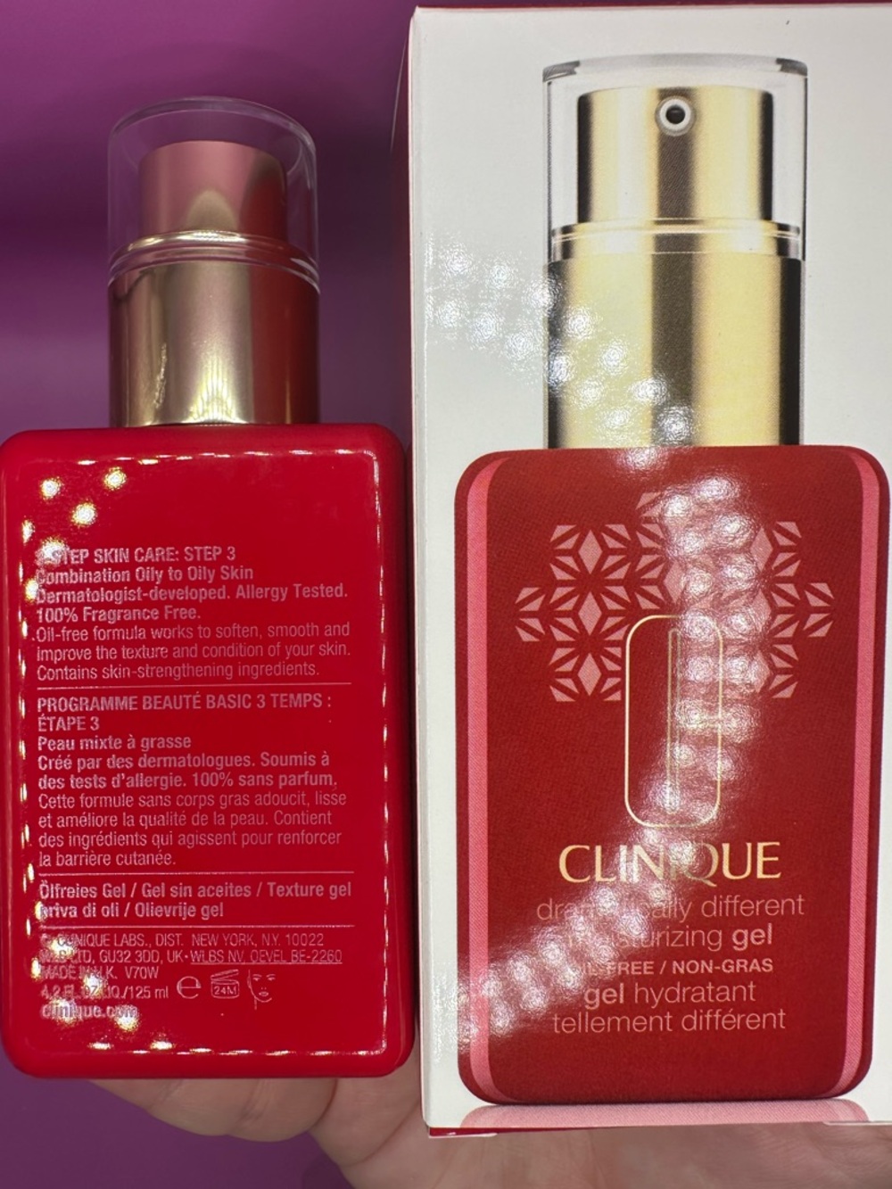 Clinique Dramatically Different Moisturizing Gel — Red and Gold Accents
